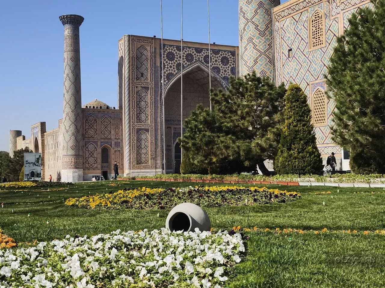 Capturing Uzbekistan's Beauty: Light, Timing, and Respectful Photography