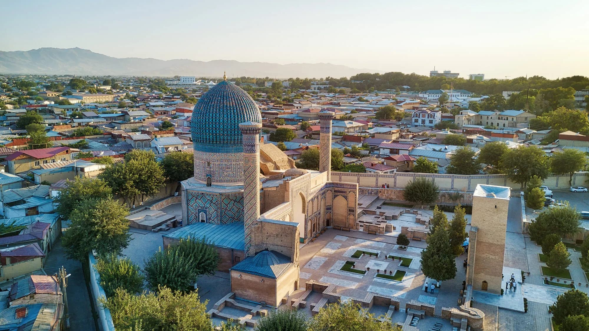 The Courtyard Microclimates of Samarkand: Passive Cooling in Traditional Houses