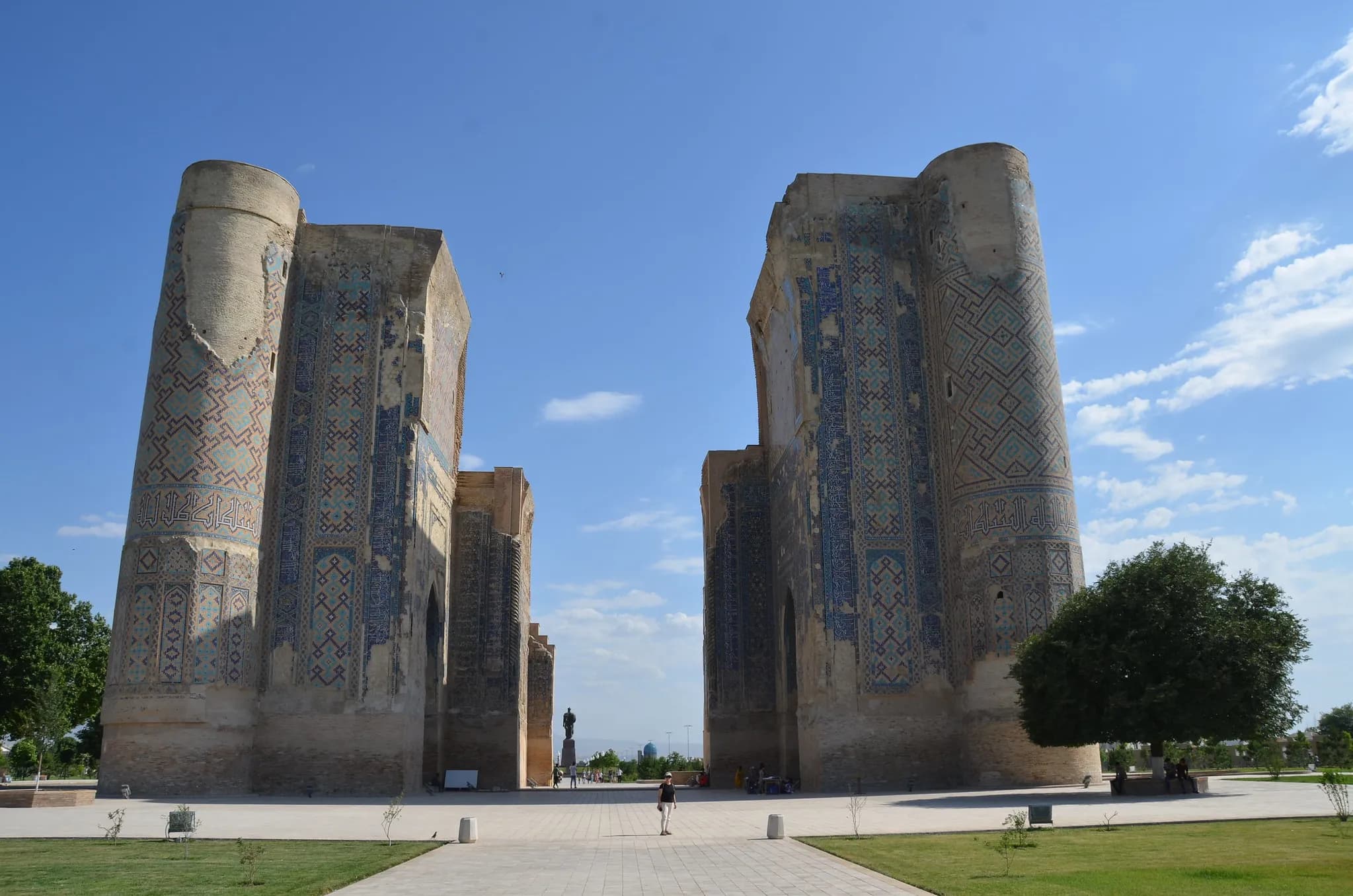 The Giant of Shahrisabz: Ak-Saray’s Unfinished Arch and Timur’s Ambition