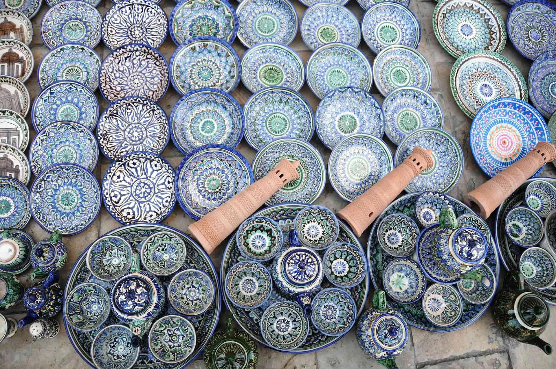 The Alchemy of Fergana Pottery: How Rishtan’s Blue Ceramics Are Made