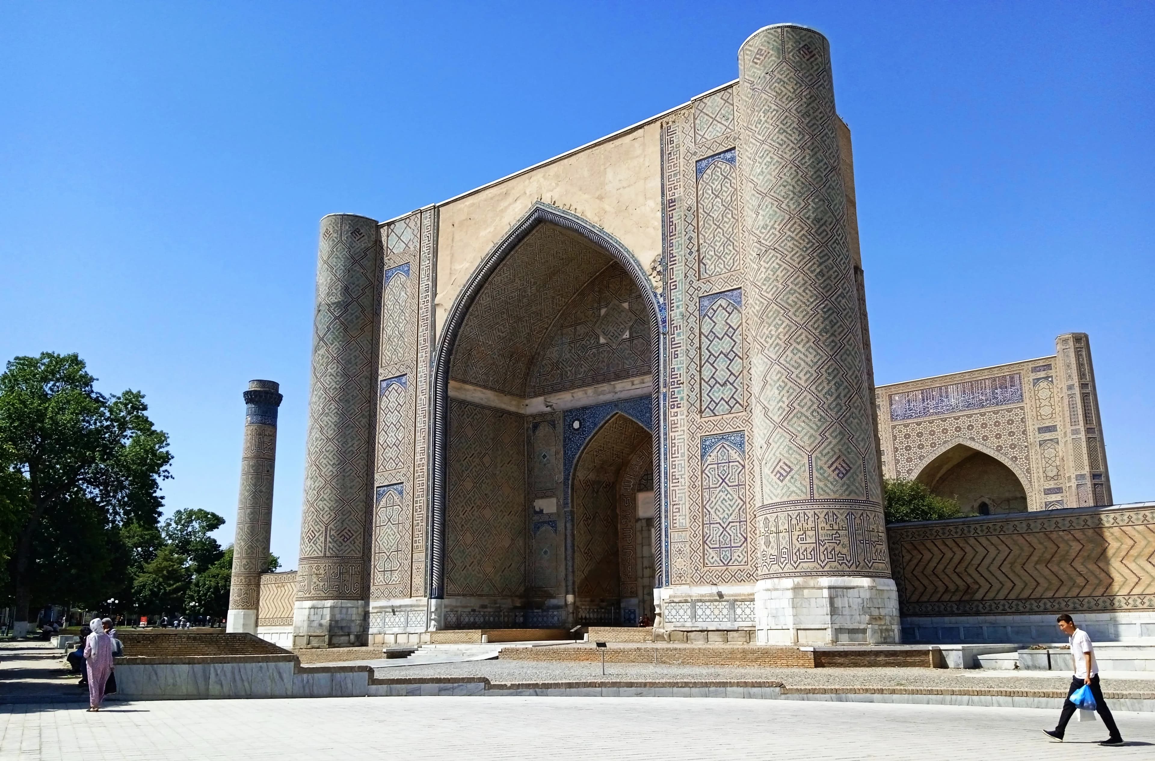 The Prophecy of Bibi-Khanym: The Architect’s Kiss and Samarkand’s Great Mosque