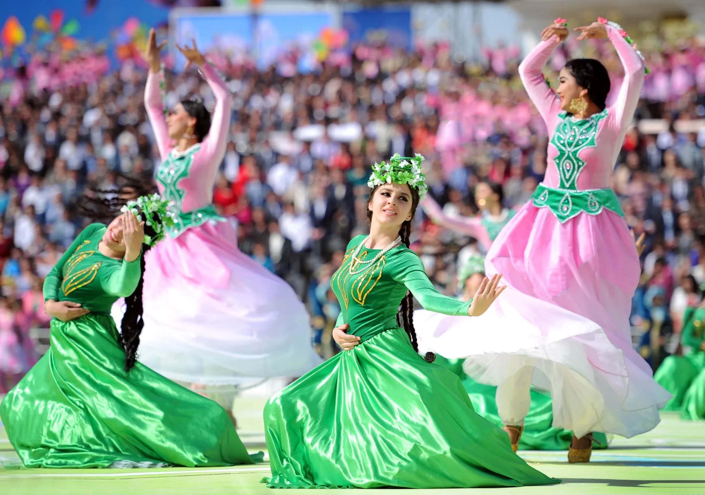 Navruz Celebrations: Spring Equinox Traditions and the Communal Pot of Sumalak