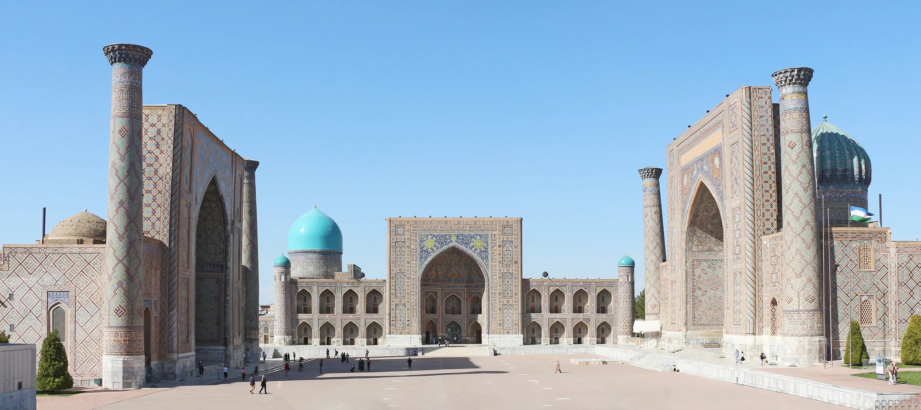 The Secret Blueprint of Registan: Geometry, Astronomy and Sacred Mathematics