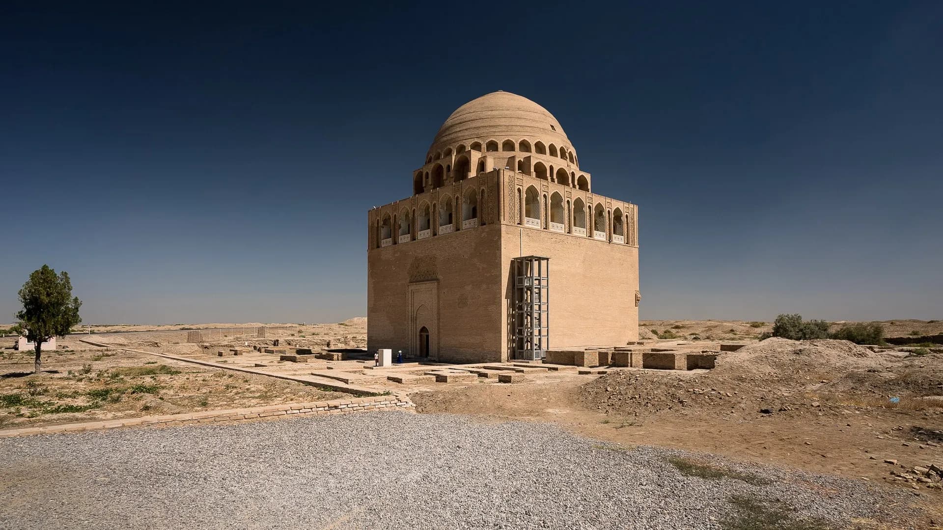 The Legend of Sultan Sanjar: The Flying Palace of Ancient Merv
