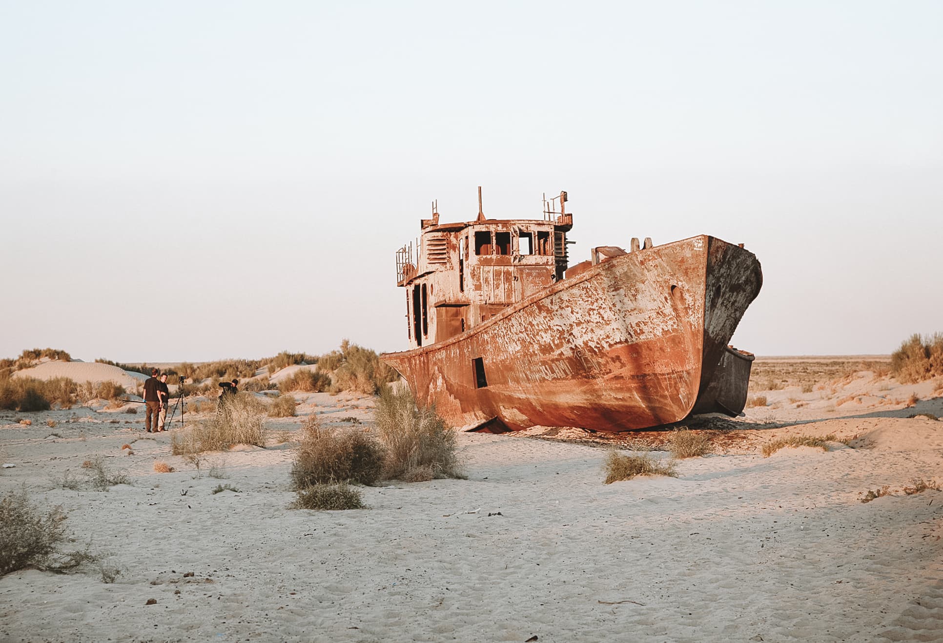 Nukus Art Landscape Pairing: Remote Beauty With Practical Planning