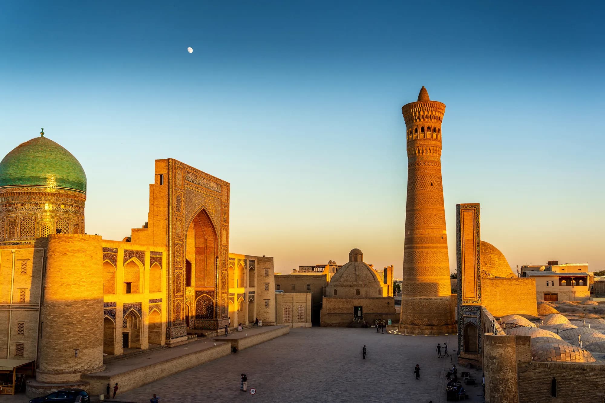 Bukhara Evenings Places: Light, Timing, and Respectful Photography